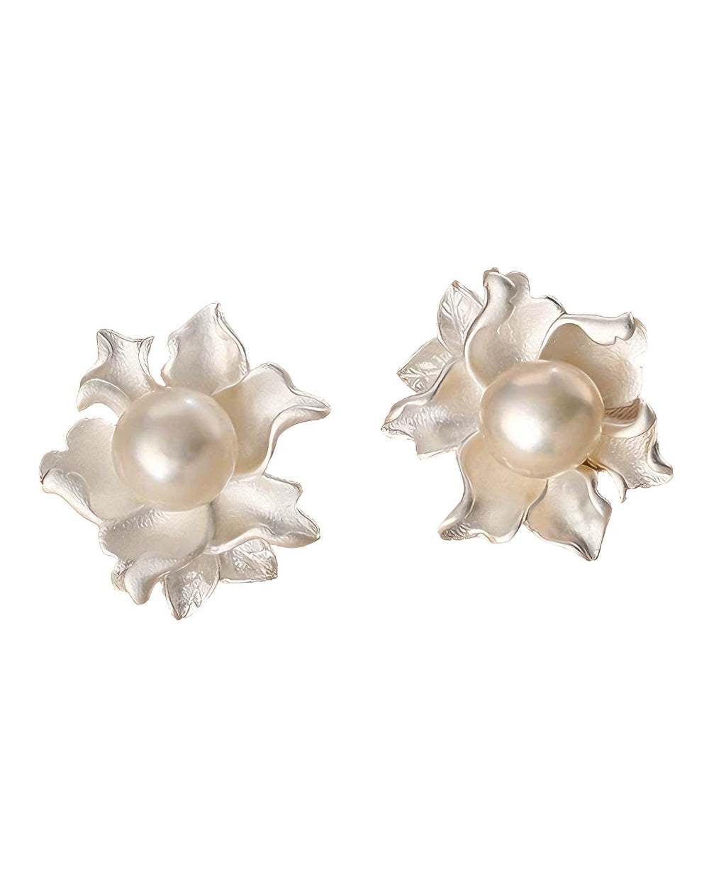 Pearl stud earrings with natural freshwater pearls and irregular floral S925 sterling silver design