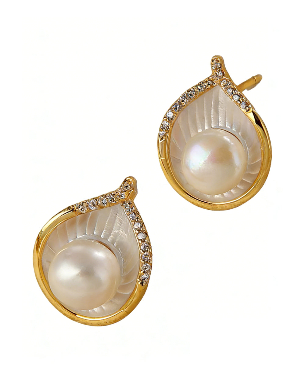 Minimalist shell and freshwater pearl earrings with S925 silver studs, elegant everyday jewelry